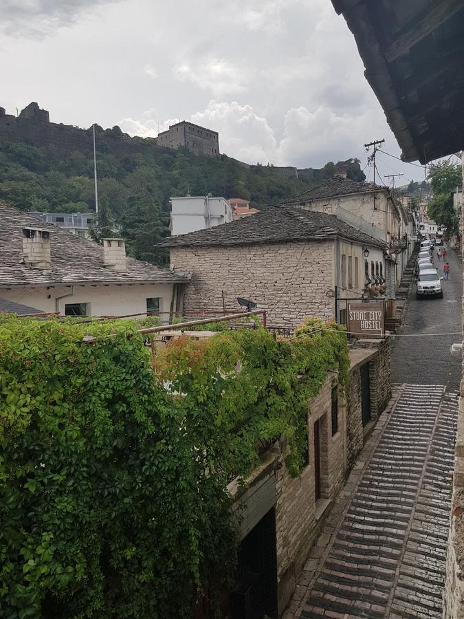 Eva Guesthouse Gjirokaster Bagian luar foto