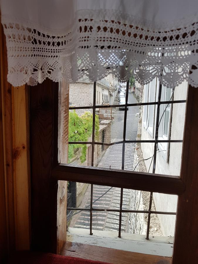 Eva Guesthouse Gjirokaster Bagian luar foto